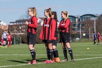 Bild 73 - B-Juniorinnen SG Weststeinburg/Bei - SV Fisia 03 : Ergebnis: 1:2
